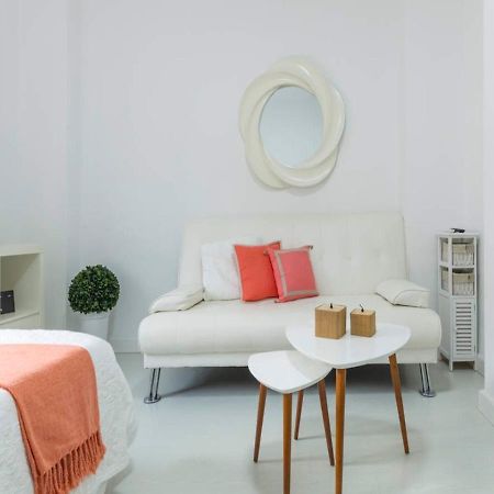Lovely Studio At The City Heart! Málaga Exteriör bild