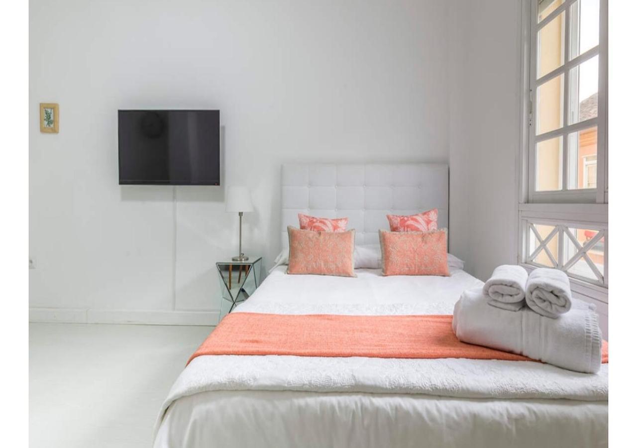 Lovely Studio At The City Heart! Málaga Exteriör bild